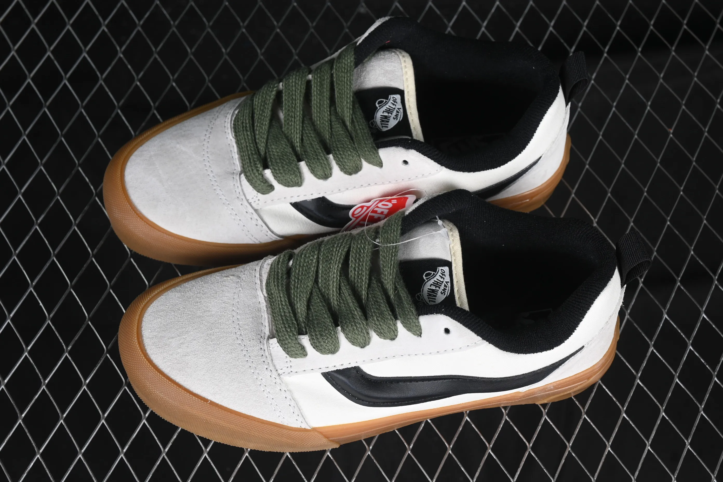All categories Vans Vans series Vans Low Vans low-top Vans Knu Skool Vans low-top retro casual vulcanized bread shoes VN000CP50VM